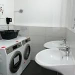 게스트하우스 D10 I Shared Bathrooms&kitchen *