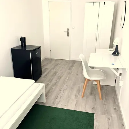 D10 I Shared Bathrooms&kitchen Vendégház