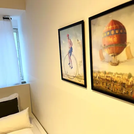 D10 I Shared Bathrooms&kitchen Vendégház Garching bei München