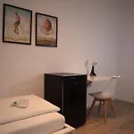 D10 I Shared Bathrooms&kitchen * Garching bei München
