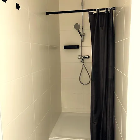 D10 I Shared Bathrooms&kitchen Garching bei München