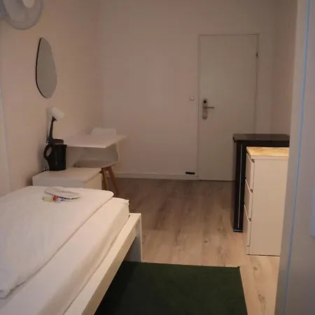 D10 I Shared Bathrooms&kitchen *