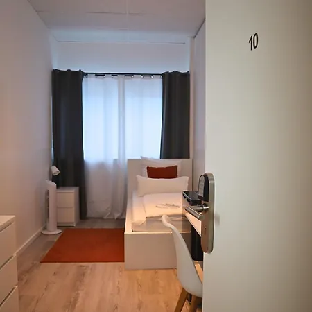 Гостевой дом D10 I Shared Bathrooms&kitchen