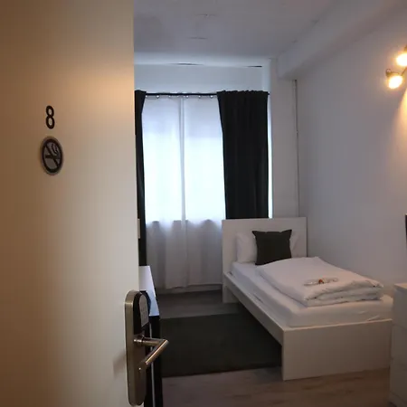 Гостевой дом D10 I Shared Bathrooms&kitchen