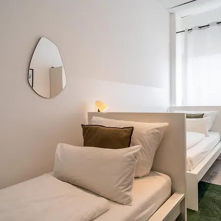 D10 I Shared Bathrooms&kitchen *