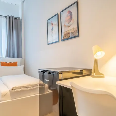 Гостевой дом D10 I Shared Bathrooms&kitchen *