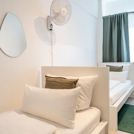 D10 I Shared Bathrooms&kitchen Гостевой дом