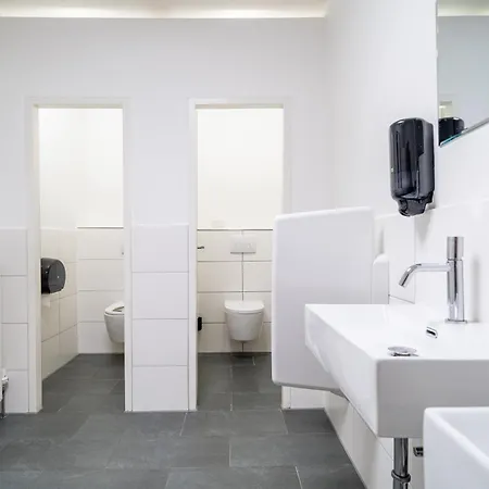 Гостевой дом D10 I Shared Bathrooms&kitchen *