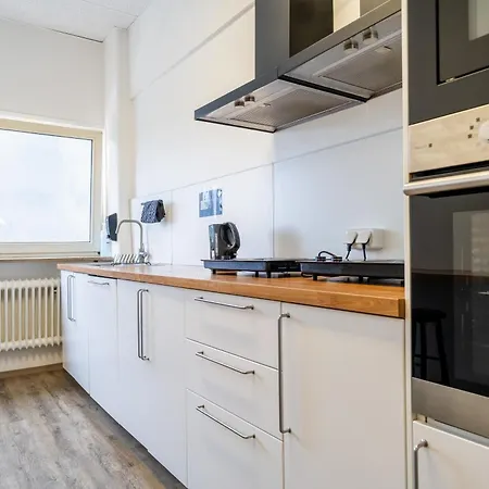 D10 I Shared Bathrooms&kitchen Гархинг-бай-Мюнхен