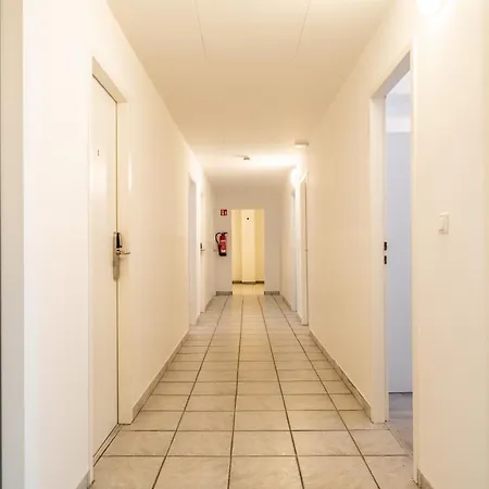 D10 I Shared Bathrooms&kitchen Гархинг-бай-Мюнхен