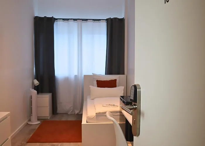 Pensionat D10 I Shared Bathrooms&kitchen
