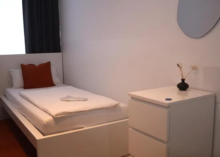 D10 I Shared Bathrooms&kitchen Pensionat