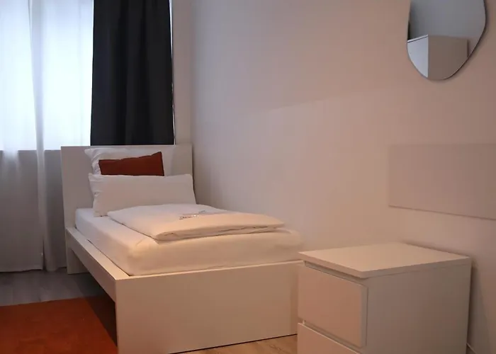 D10 I Shared Bathrooms&kitchen